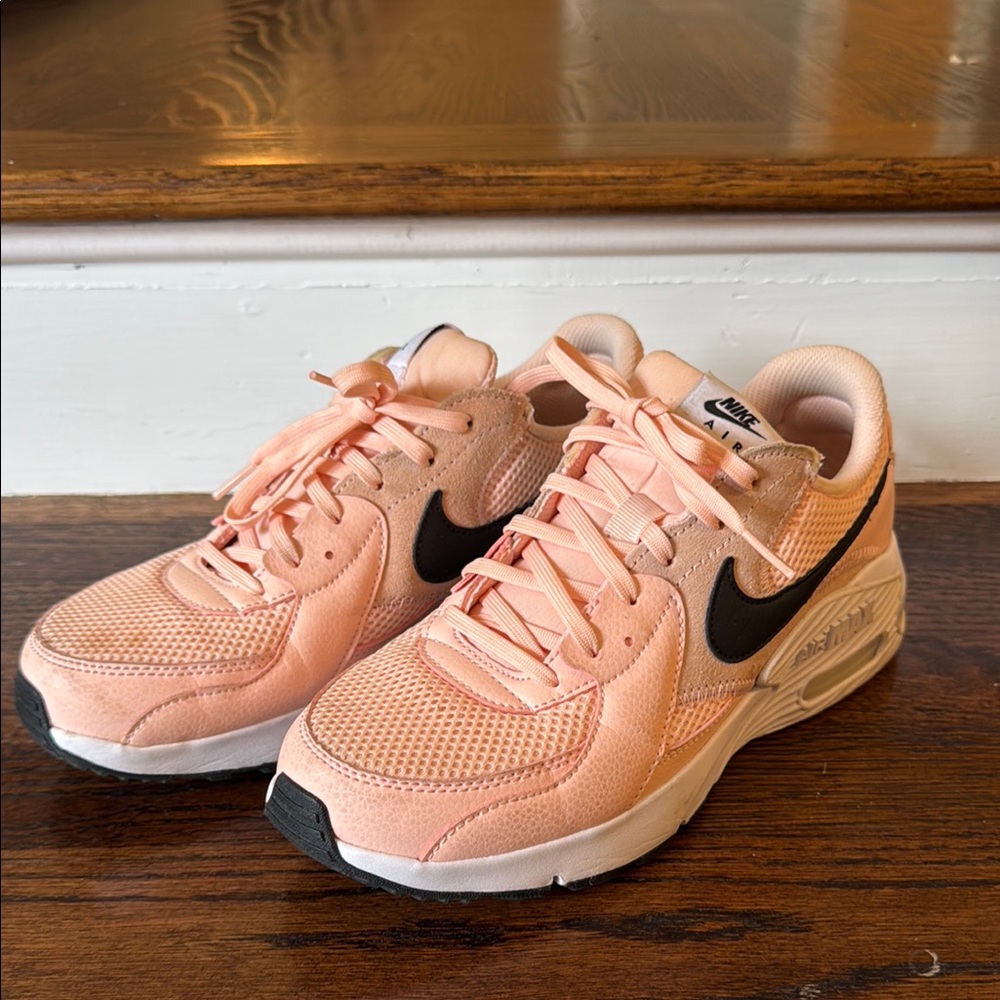 Nike AirMax Pink Sneakers